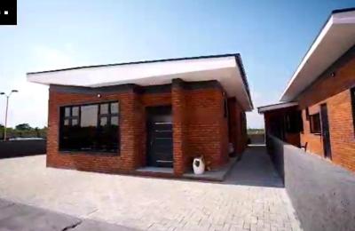 Luxury 3 Bedroom Bungalow with BQ and Solar